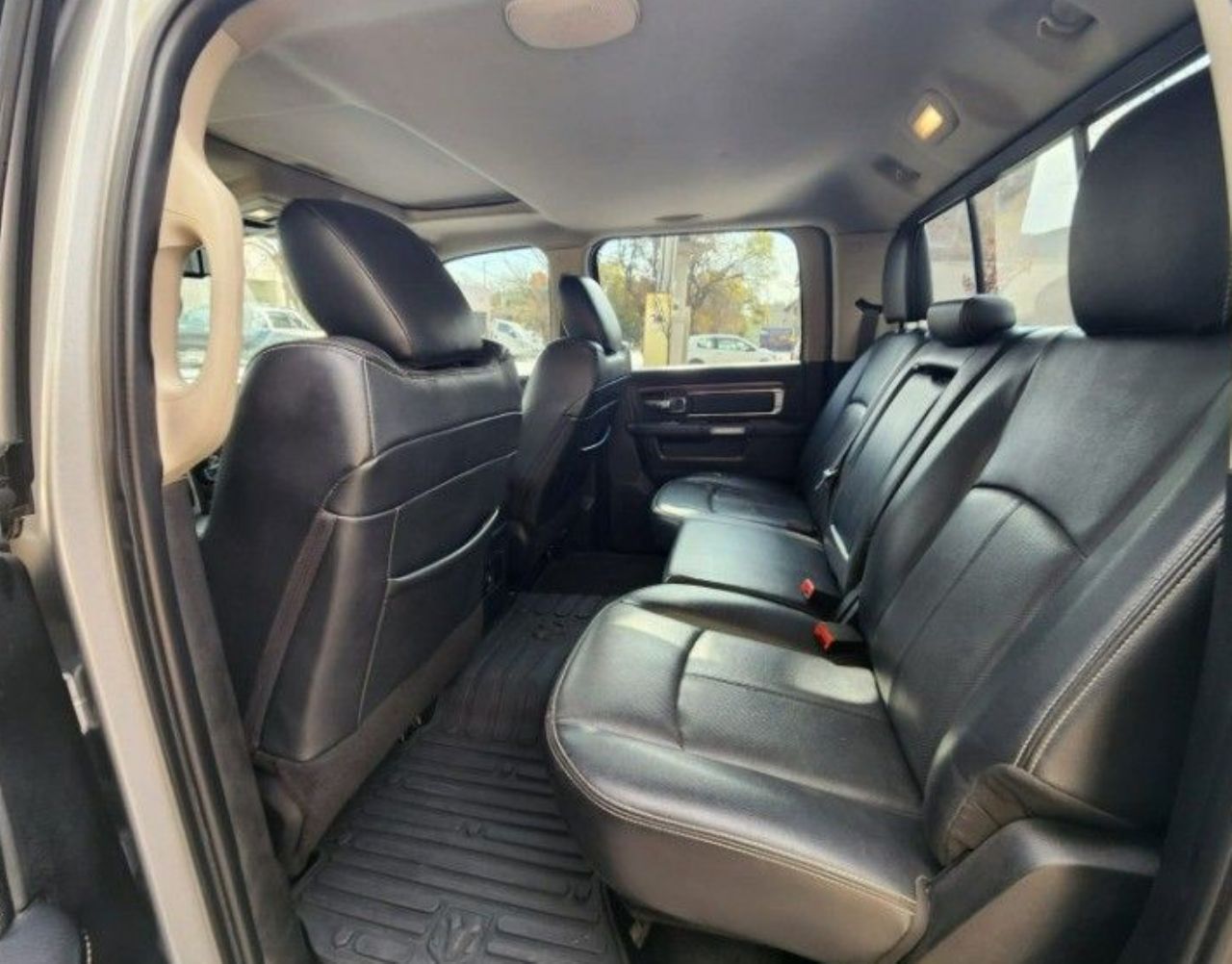 RAM 1500 Usada en Mendoza, deRuedas