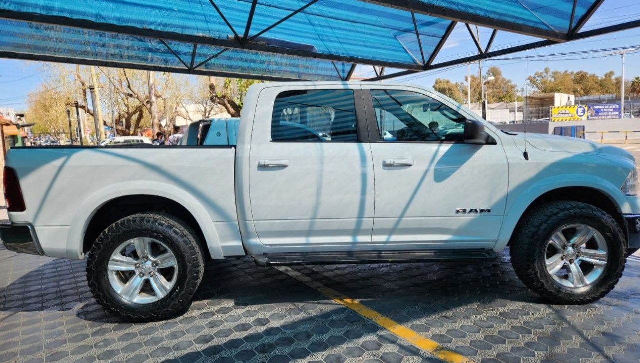 RAM 1500 Usada en Mendoza, deRuedas