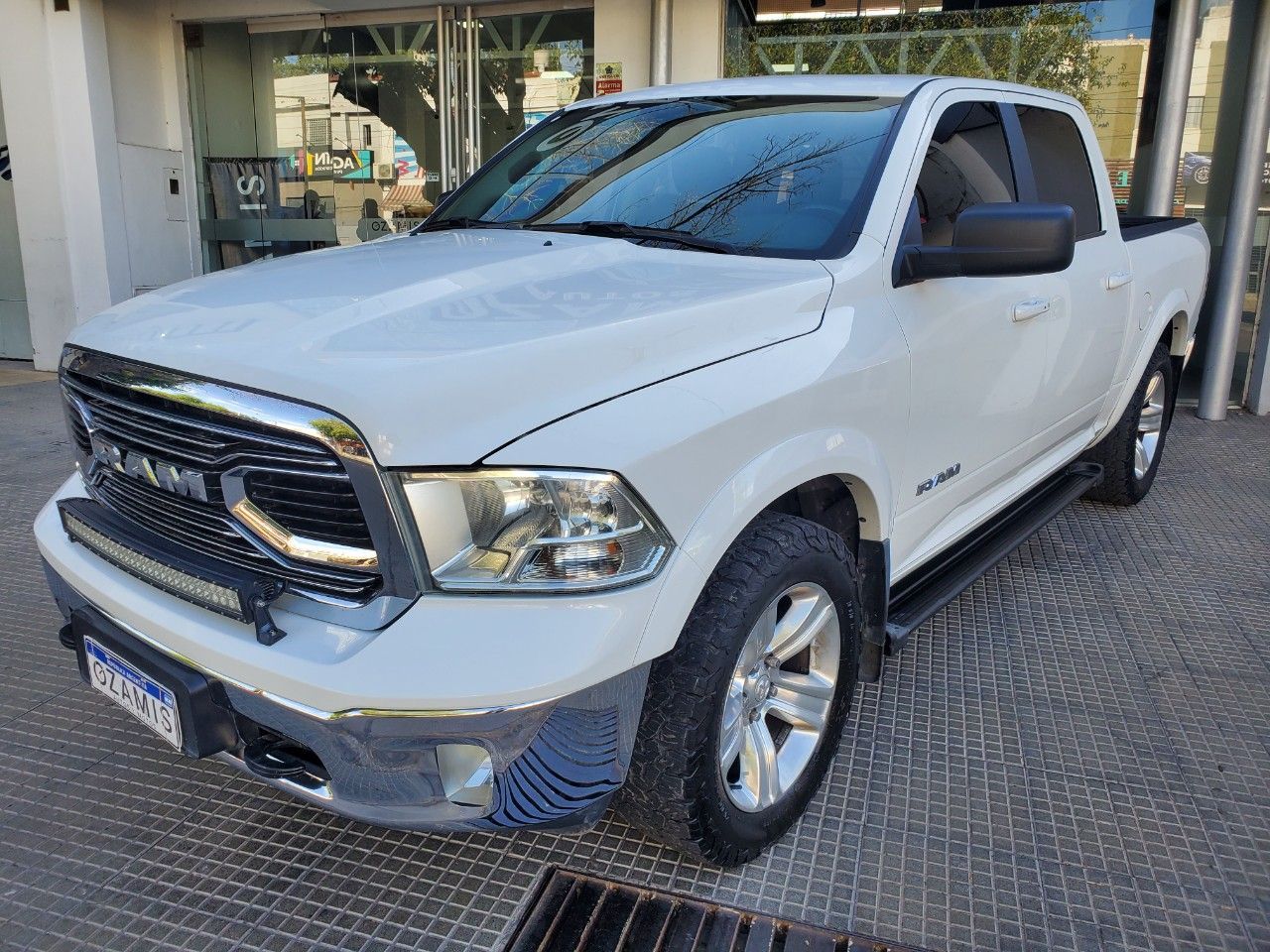 RAM 1500 Usada en Mendoza, deRuedas