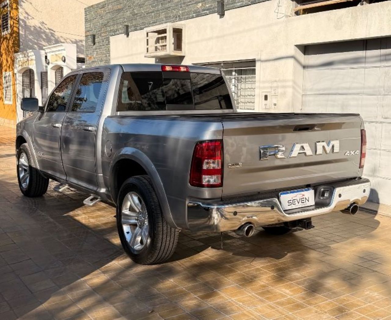 RAM 1500 Usada en San Juan, deRuedas