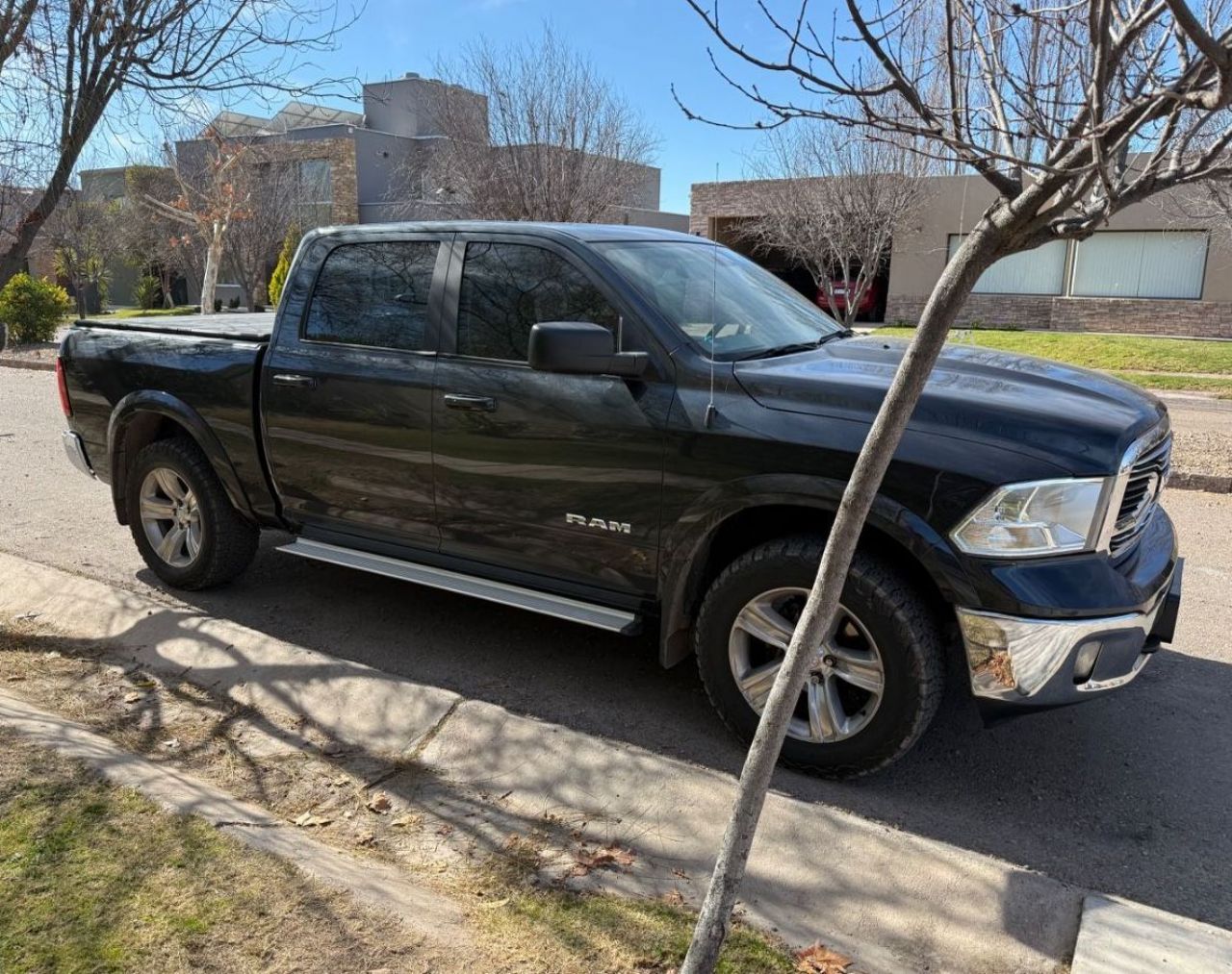 RAM 1500 Usada en Mendoza, deRuedas