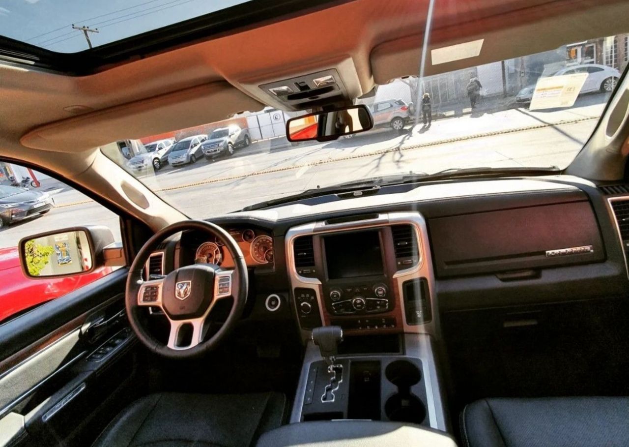 RAM 1500 Usada en San Juan, deRuedas