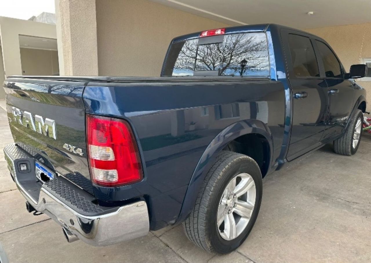 RAM 1500 Usada en San Juan, deRuedas