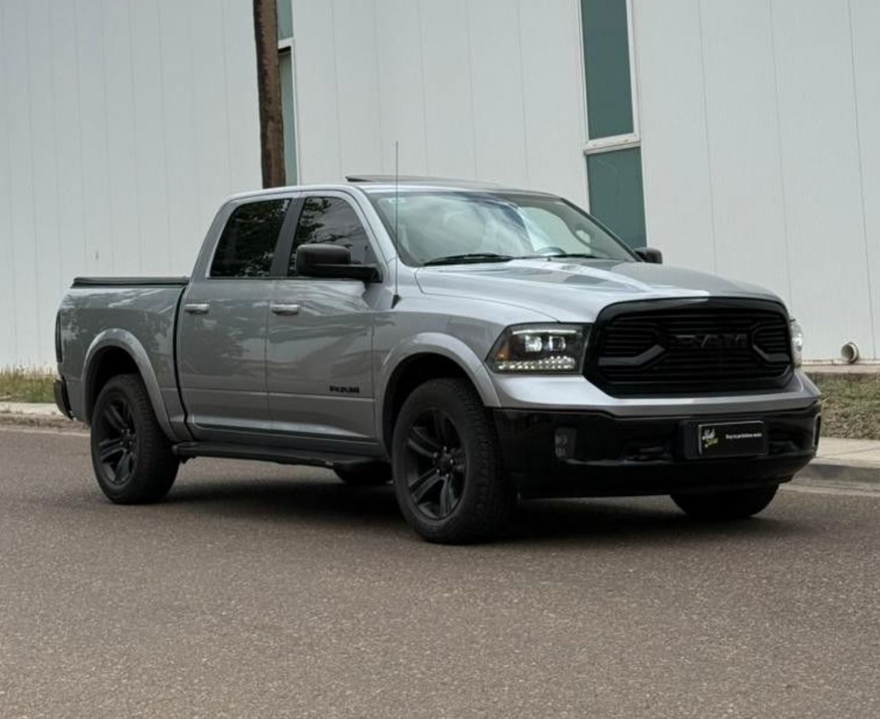 RAM 1500 Usada en Mendoza, deRuedas