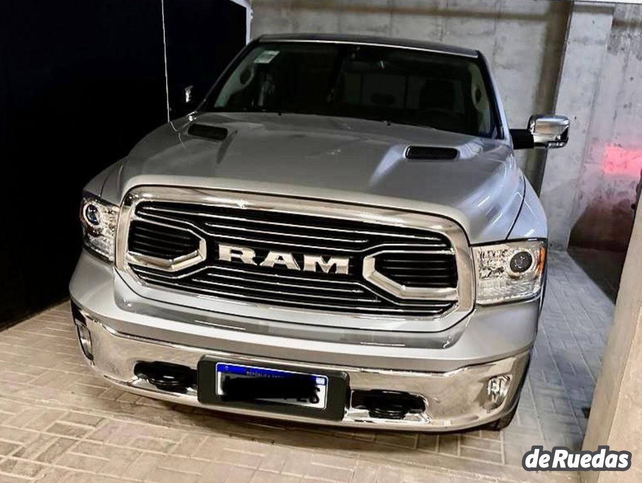 RAM 1500 Usada en Mendoza, deRuedas