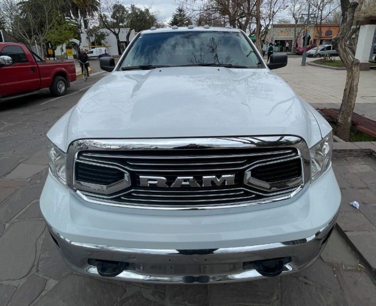 RAM 1500 Usada en Mendoza, deRuedas