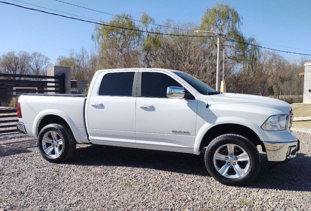 RAM 1500 Usada en Mendoza, deRuedas