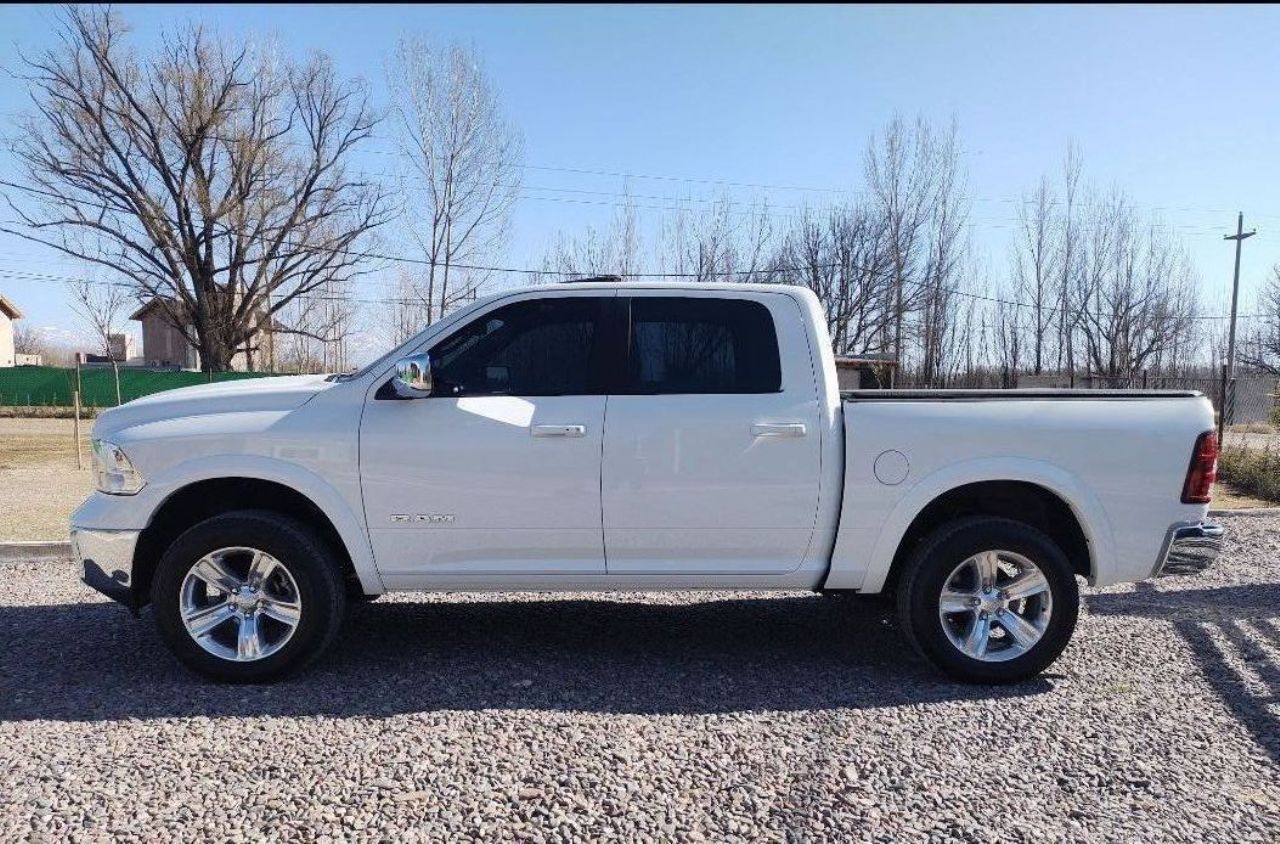 RAM 1500 Usada en Mendoza, deRuedas