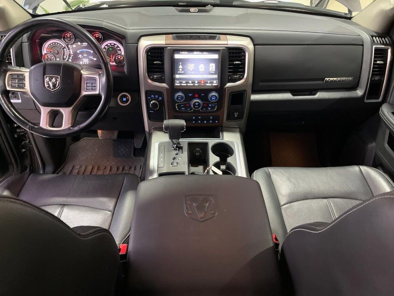 RAM 1500 Usada en San Juan, deRuedas