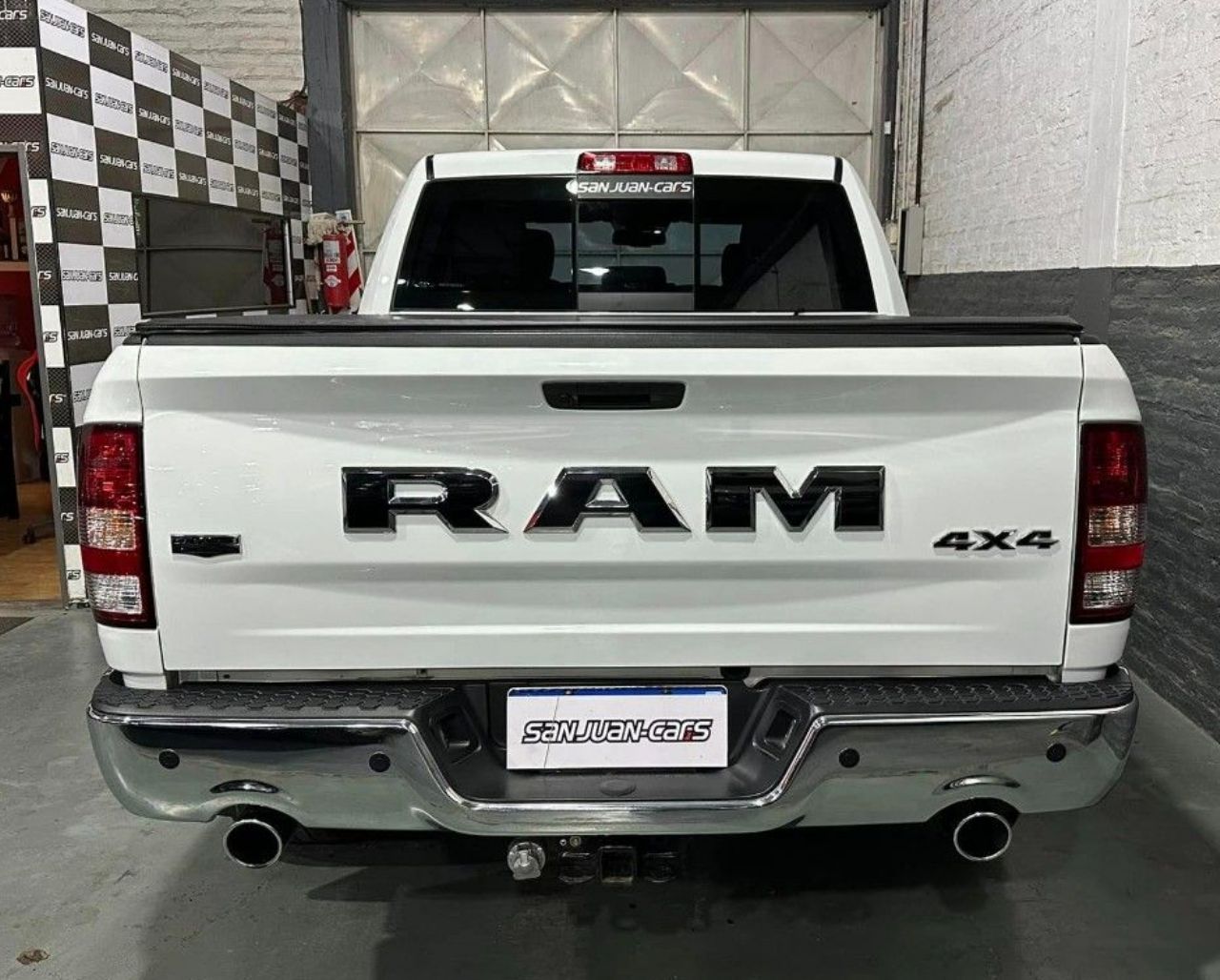 RAM 1500 Usada Financiado en San Juan, deRuedas