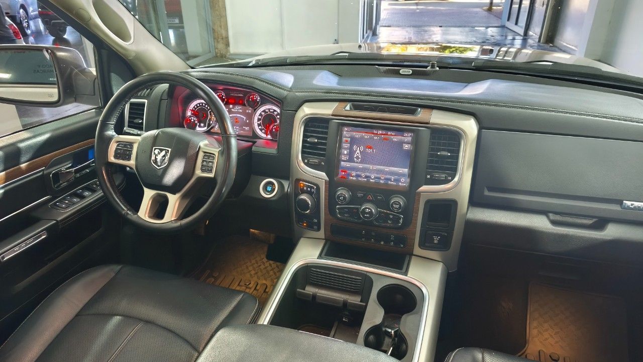 RAM 1500 Usada en Mendoza, deRuedas