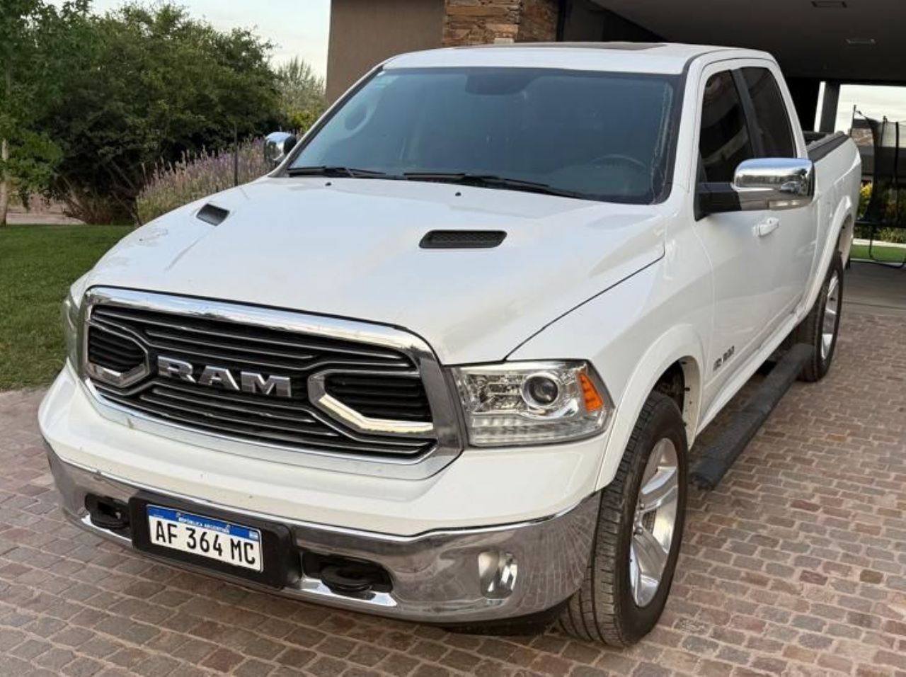 RAM 1500 Usada en Mendoza, deRuedas
