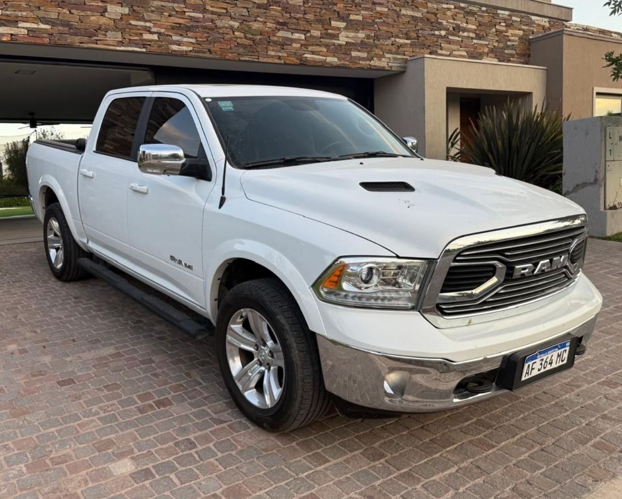 RAM 1500 Usada en Mendoza, deRuedas