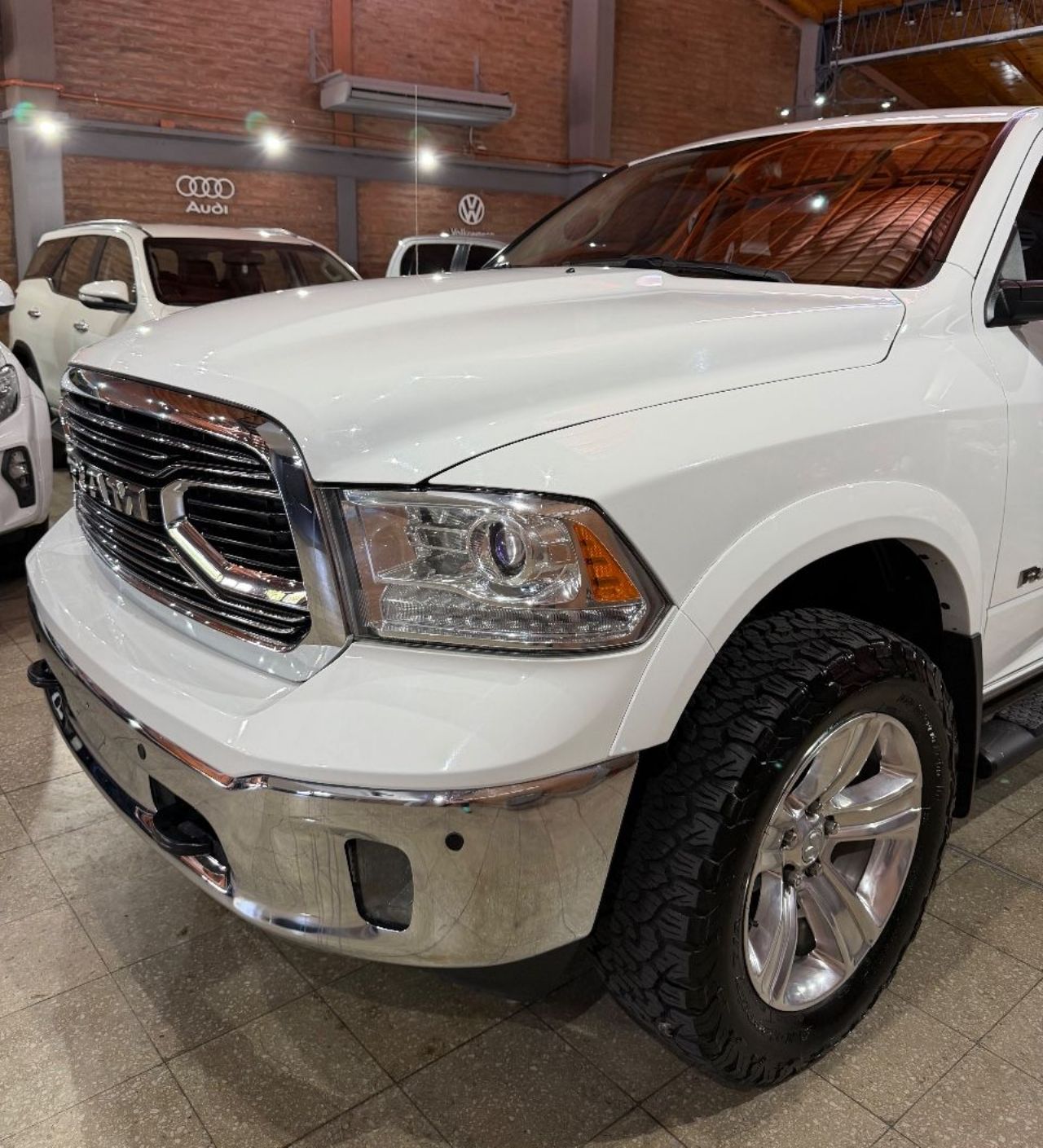 RAM 1500 Usada Financiado en San Juan, deRuedas