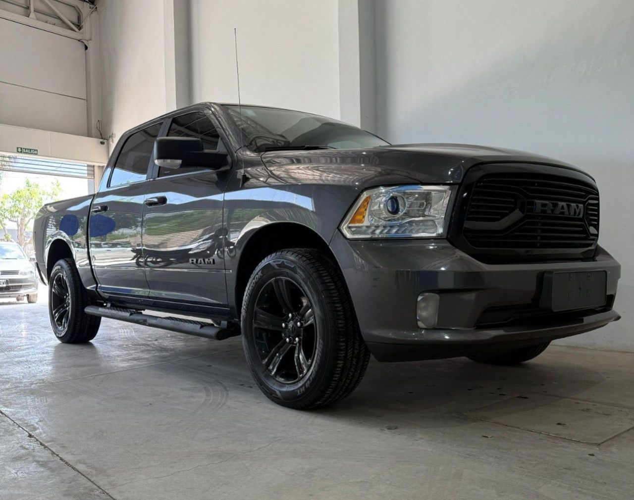 RAM 1500 Usada Financiado en San Juan, deRuedas
