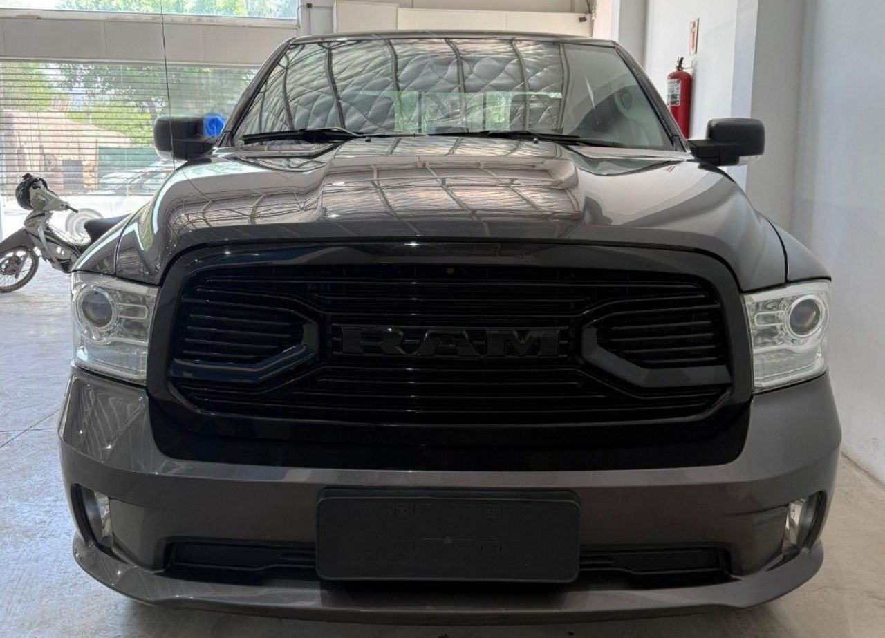RAM 1500 Usada Financiado en San Juan, deRuedas
