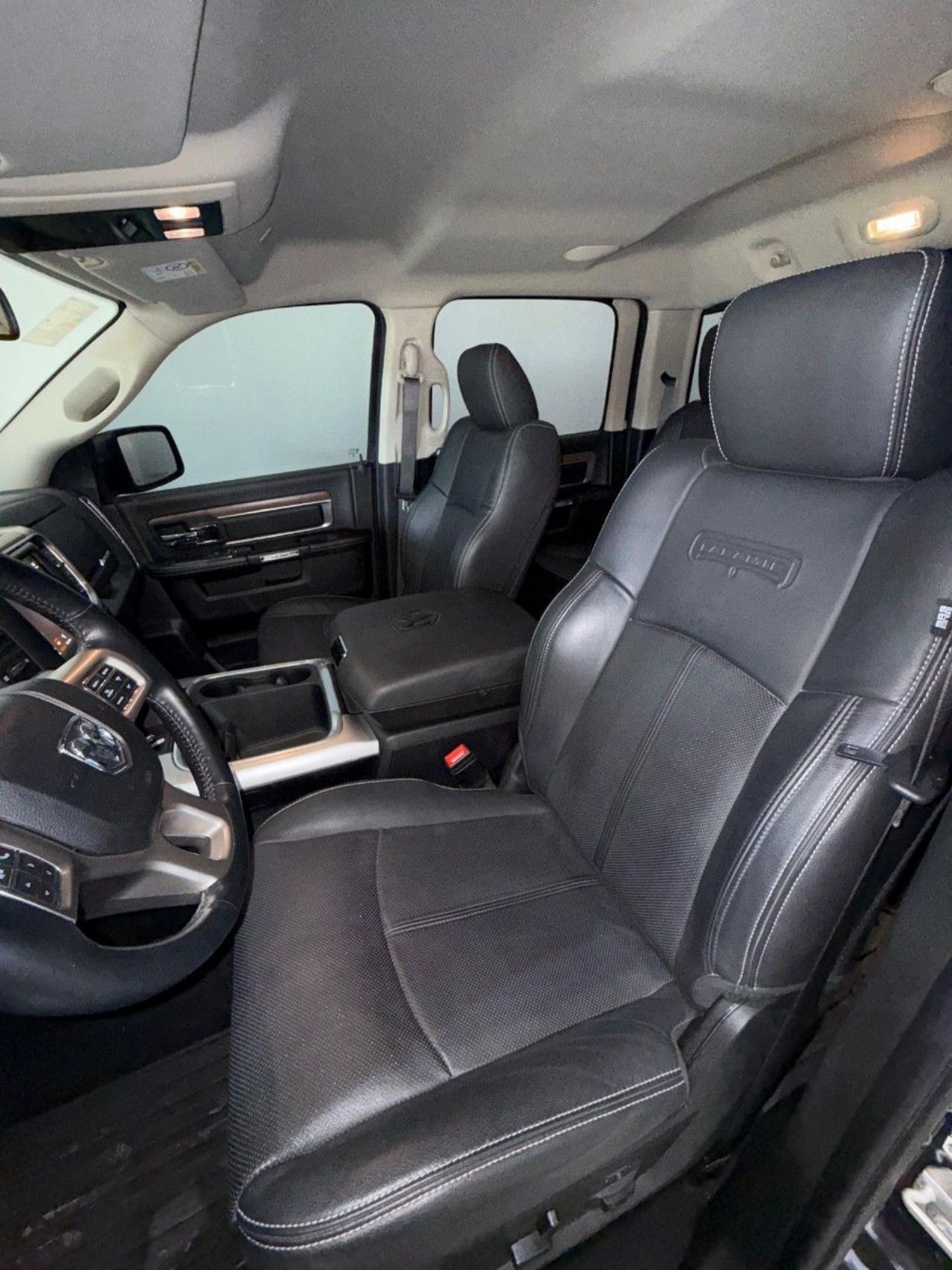 RAM 1500 Usada Financiado en San Juan, deRuedas