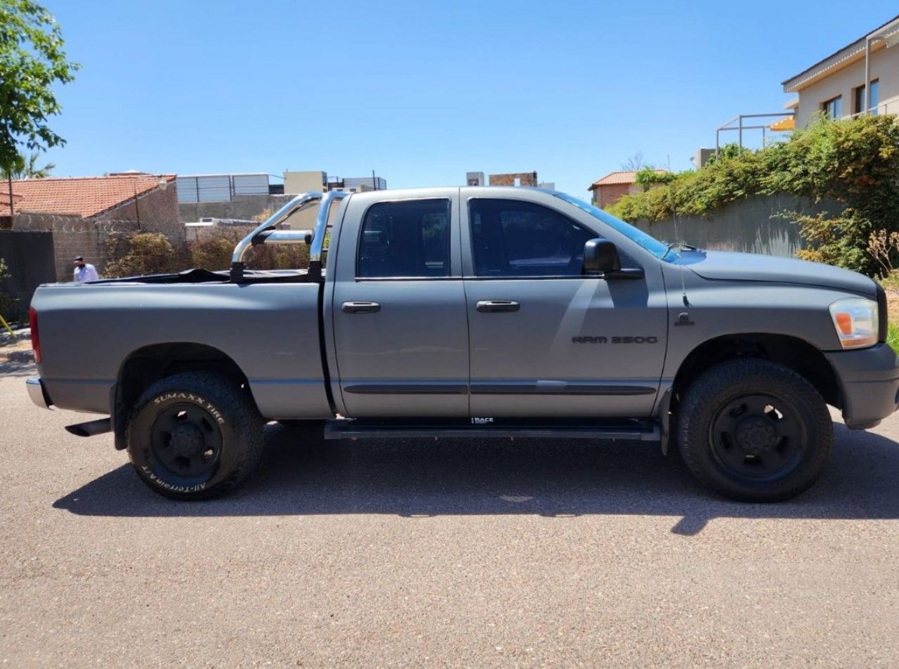 RAM 2500 Usada en Mendoza, deRuedas