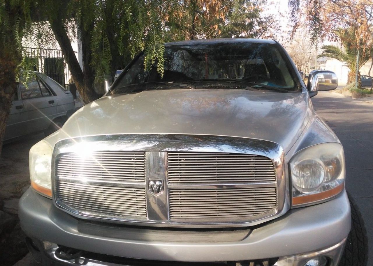 RAM 2500 Usada en Mendoza, deRuedas