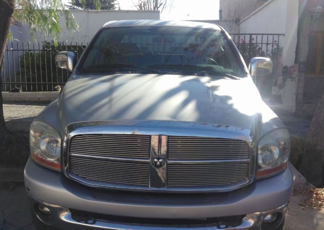 RAM 2500 Usada en Mendoza, deRuedas
