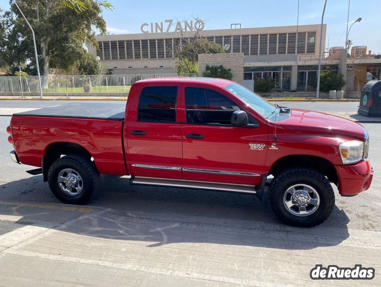 RAM 2500 Usada en San Juan, deRuedas