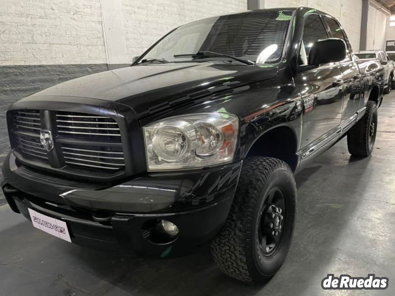 RAM 2500 Usada en San Juan, deRuedas