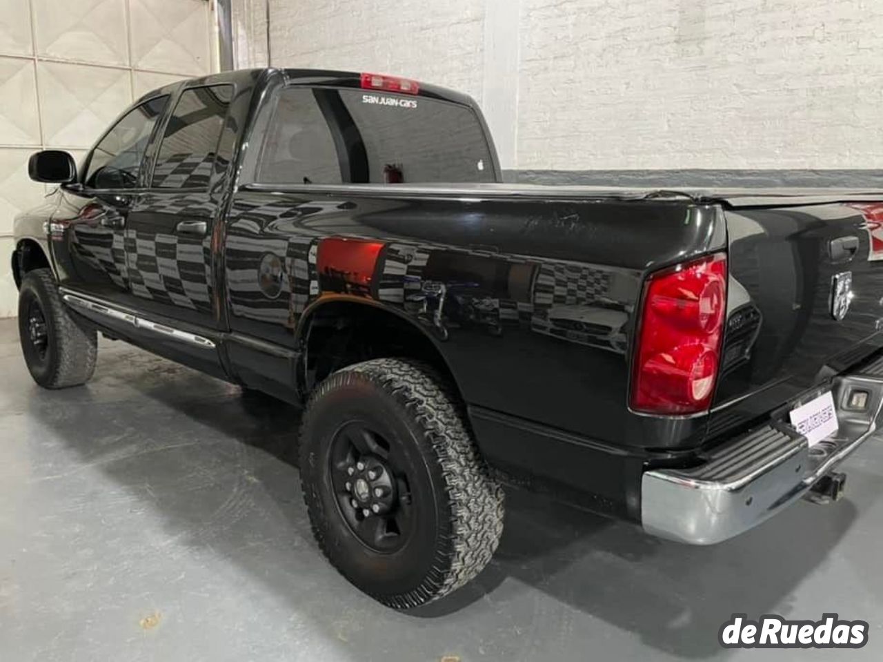 RAM 2500 Usada en San Juan, deRuedas