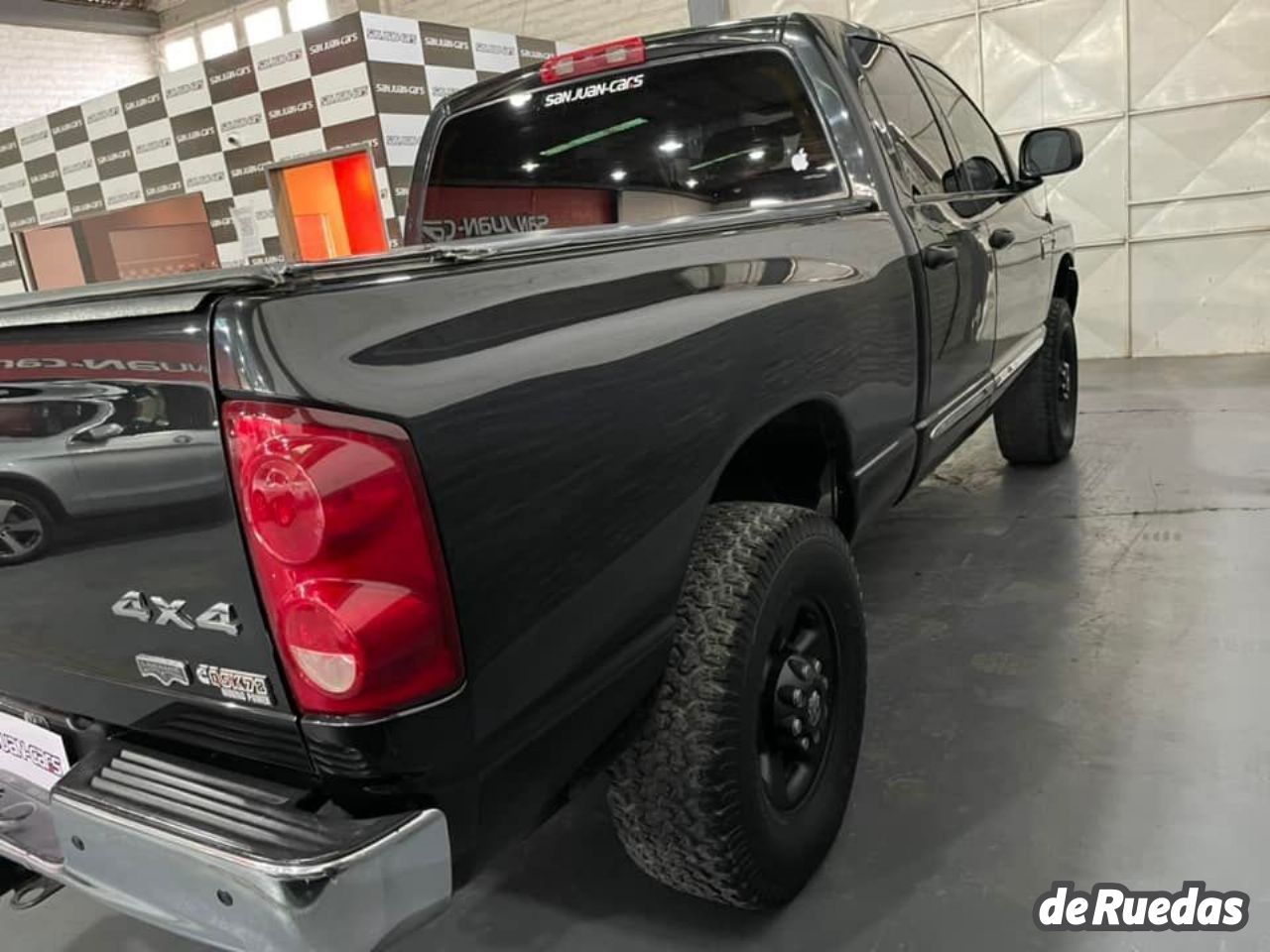 RAM 2500 Usada en San Juan, deRuedas