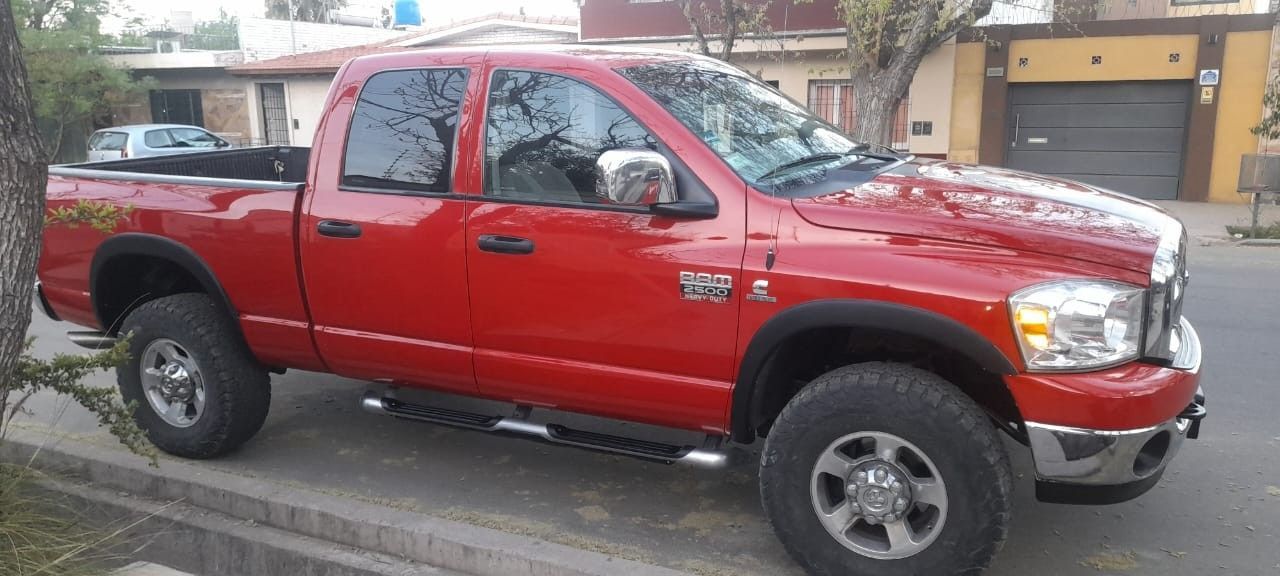 RAM 2500 Usada en Mendoza, deRuedas