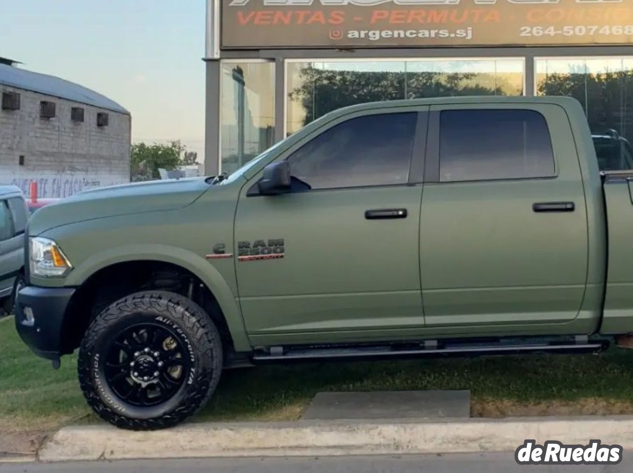 RAM 2500 Usada en San Juan, deRuedas