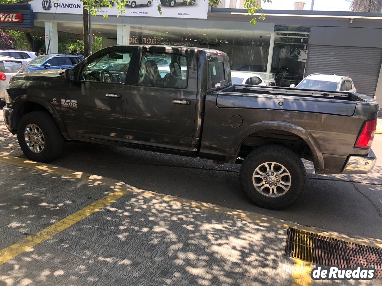 RAM 2500 Usada en Mendoza, deRuedas