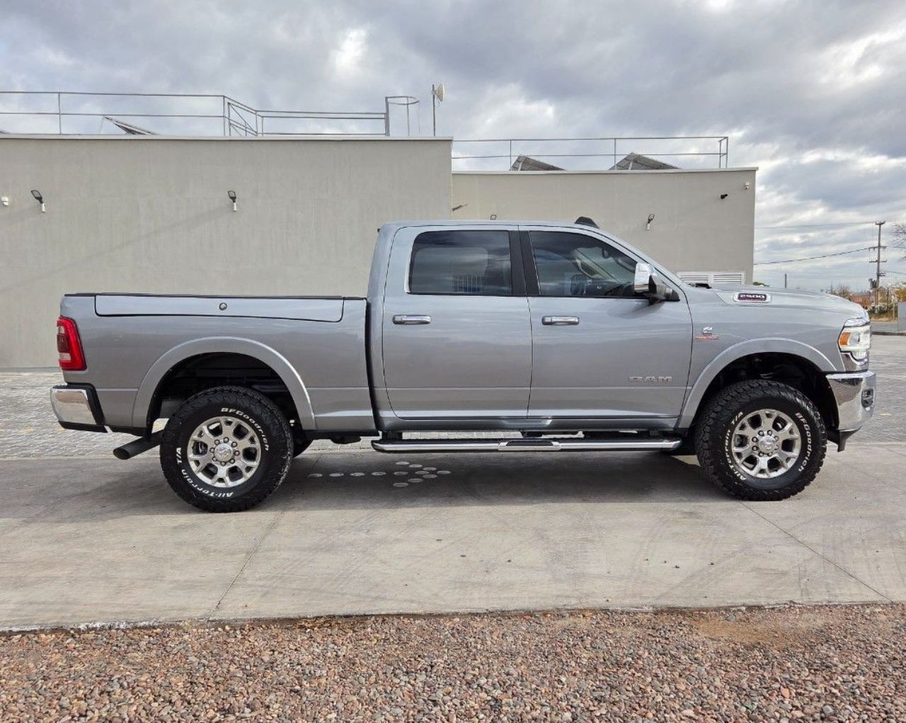 RAM 2500 Usada en Mendoza, deRuedas
