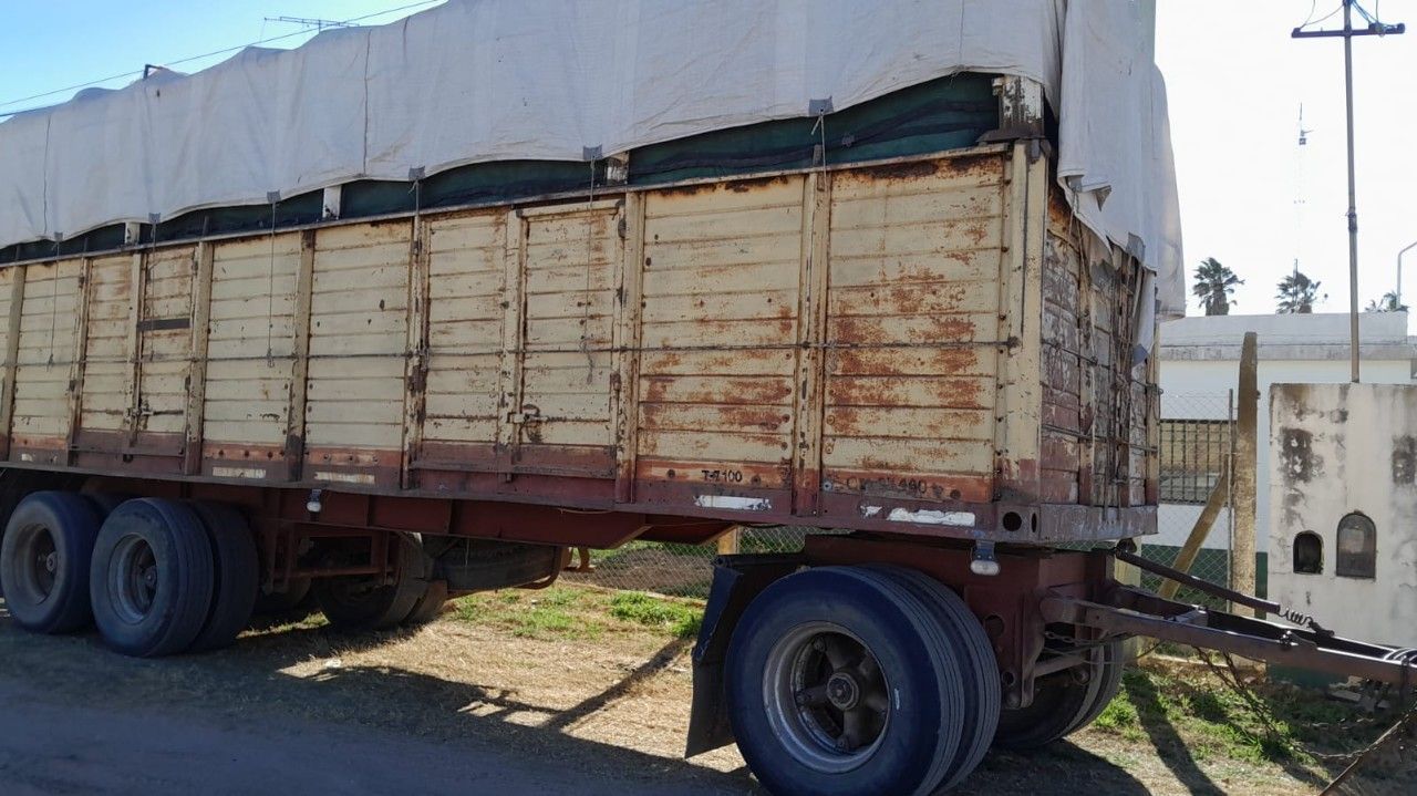 Remolque 3 ejes Usado en Mendoza, deRuedas