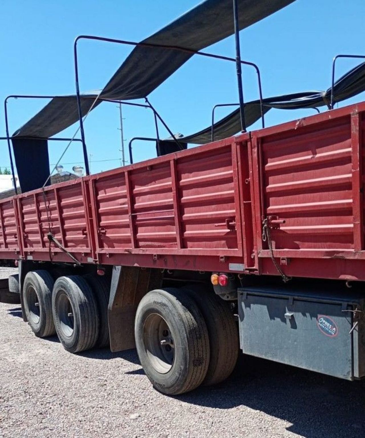 Remolque 3 ejes Usado en Mendoza, deRuedas