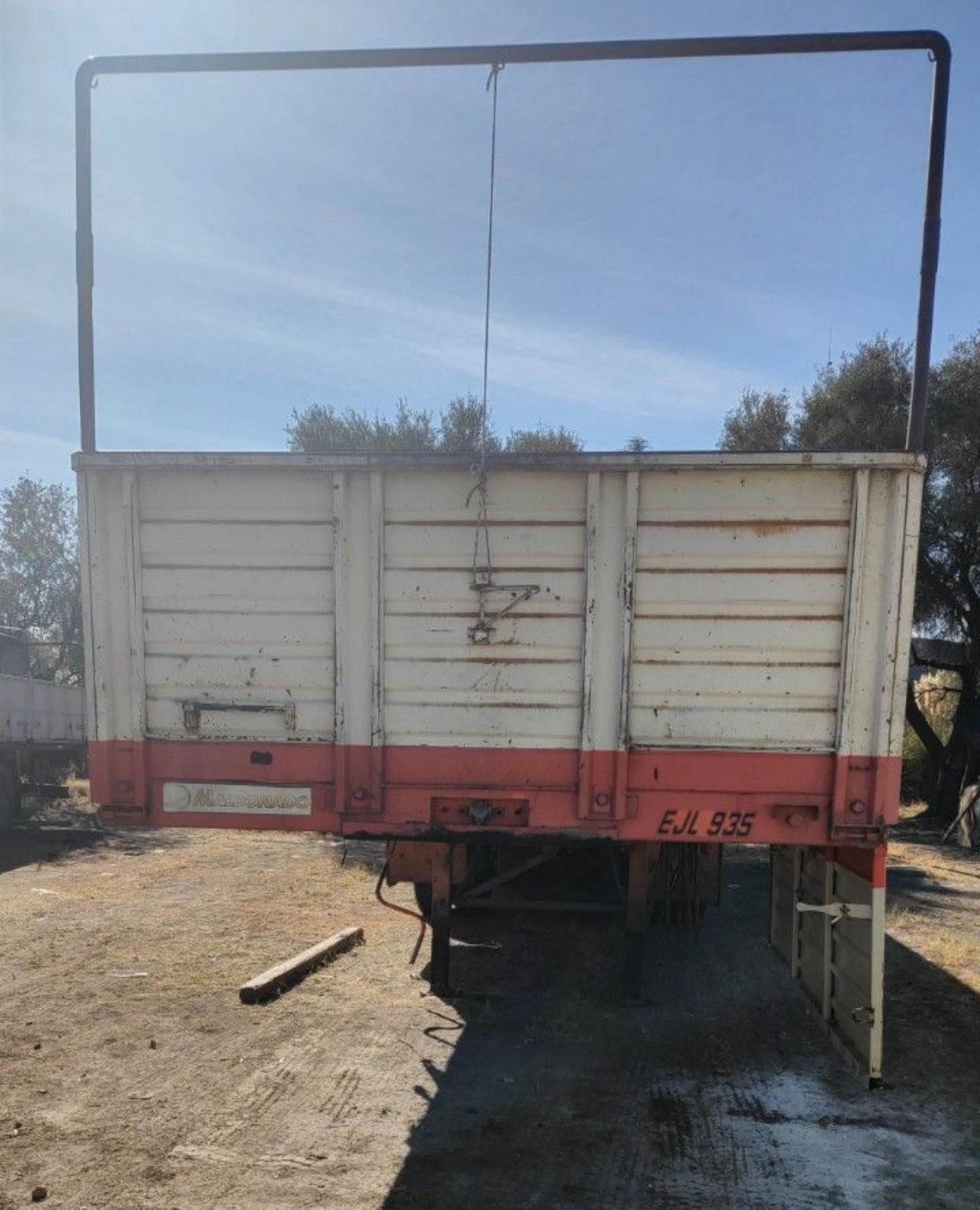 Remolque 3 ejes Usado en Mendoza, deRuedas