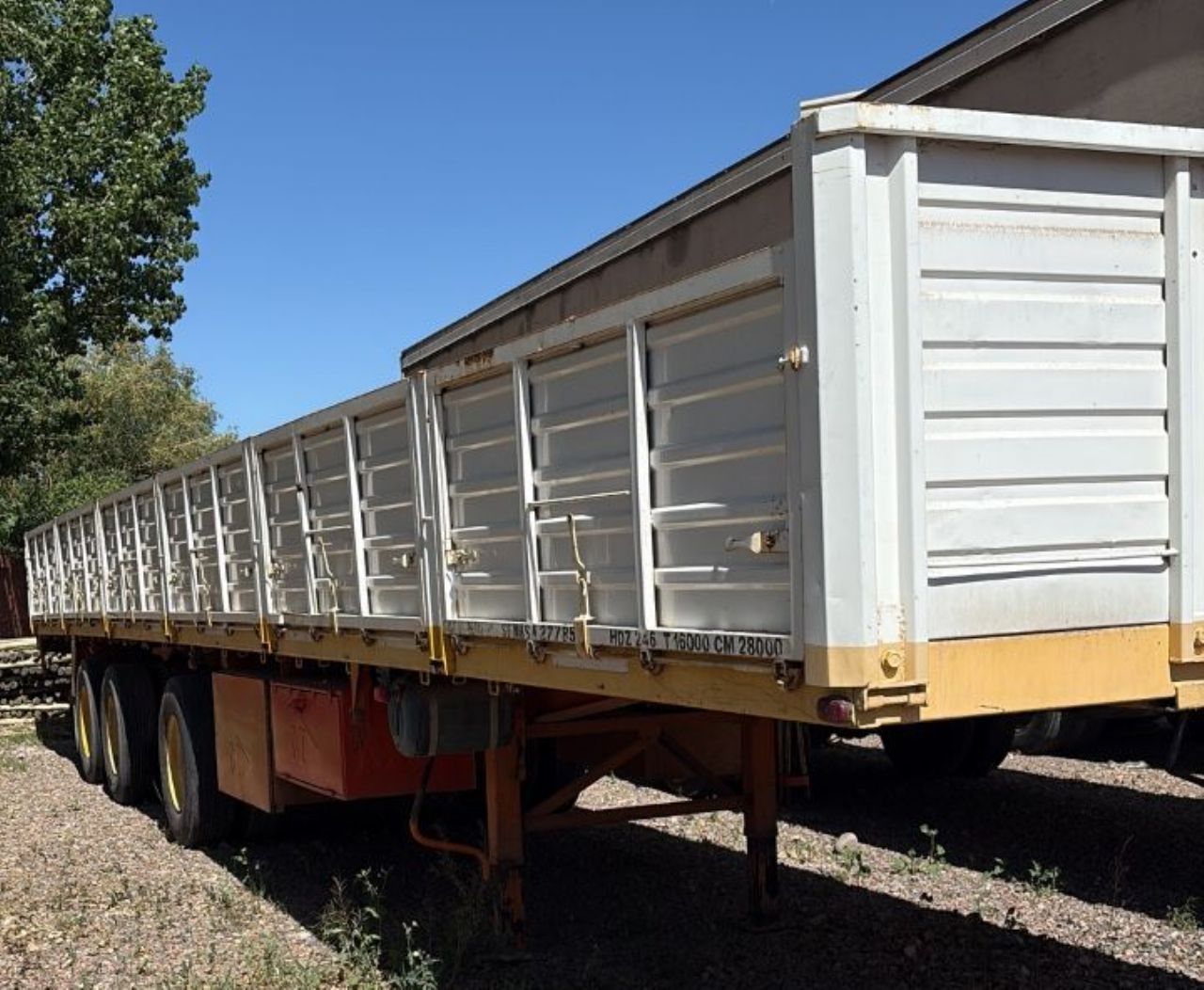 Remolque 3 ejes Usado en Mendoza, deRuedas