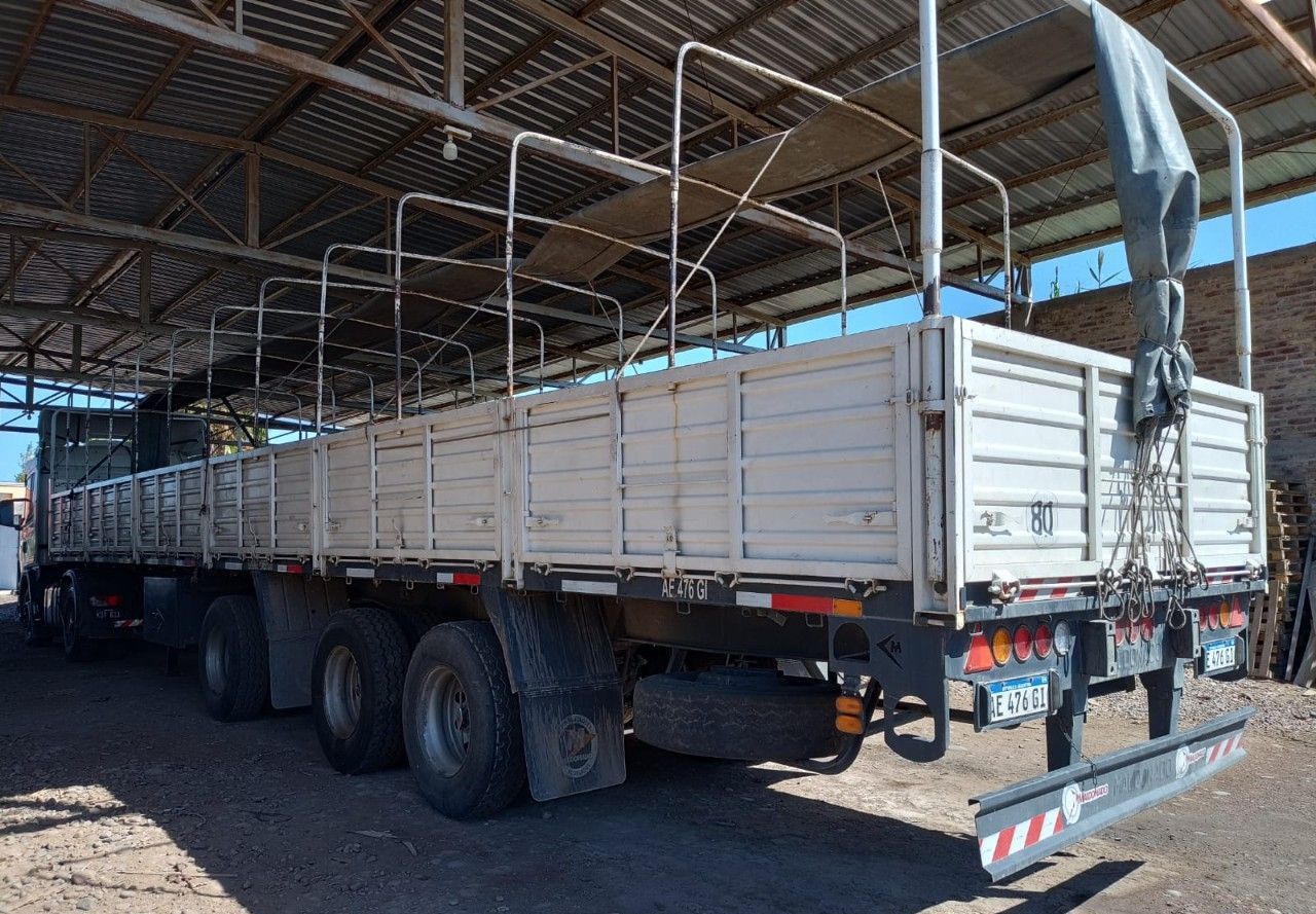 Remolque +3 ejes Usado en Mendoza, deRuedas