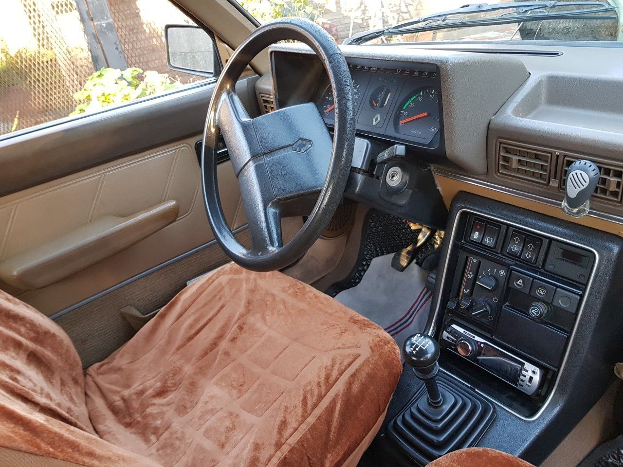 Renault 11 Usado en Santa Fe, deRuedas