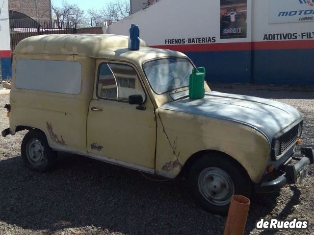 Renault 4 Usada en Mendoza, deRuedas