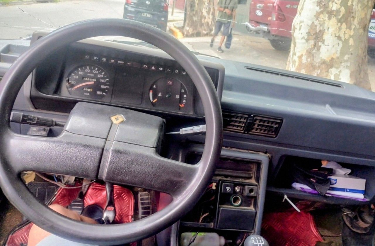Renault 9 Usado en Buenos Aires, deRuedas