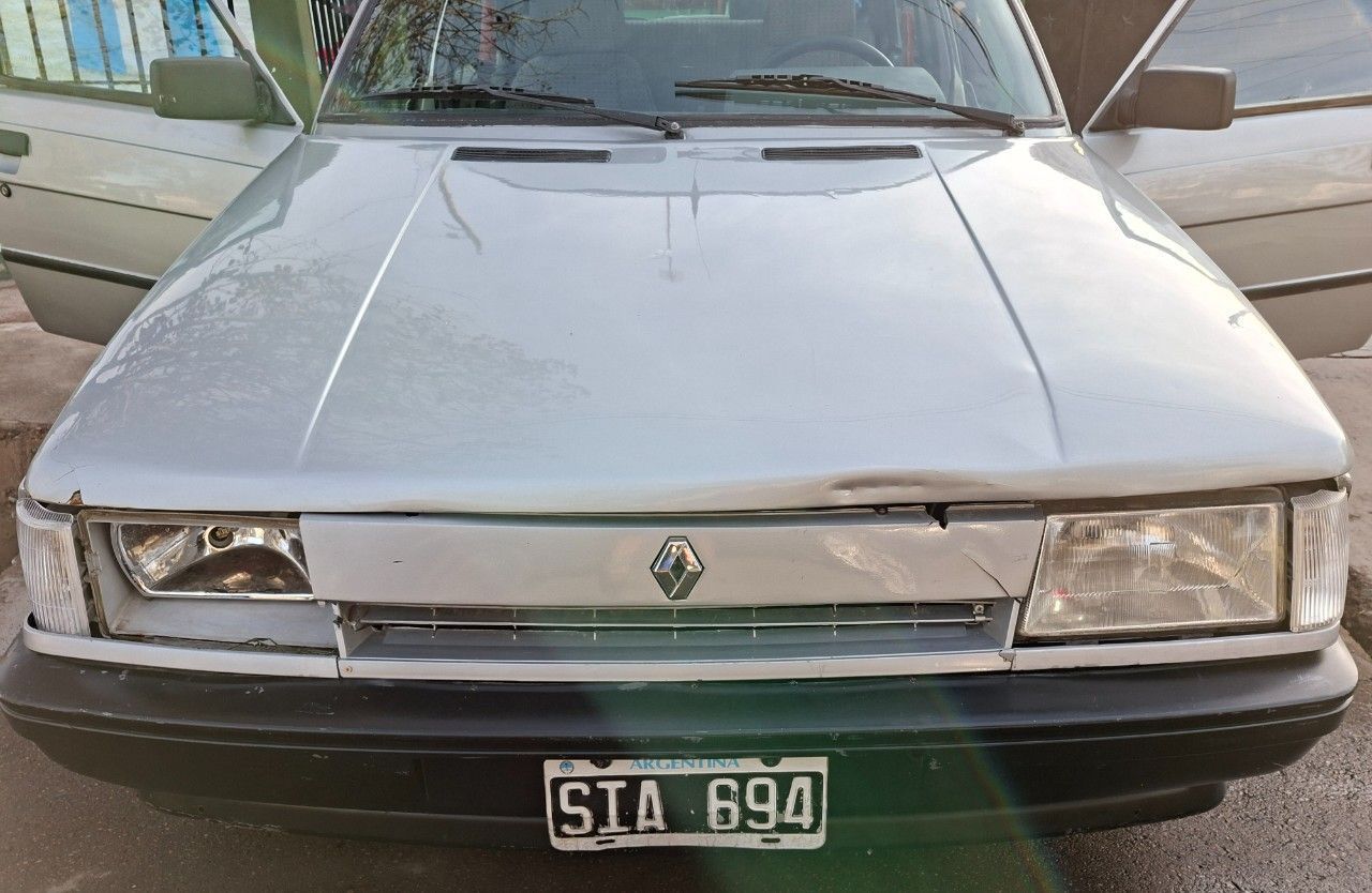Renault 9 Usado en Mendoza, deRuedas
