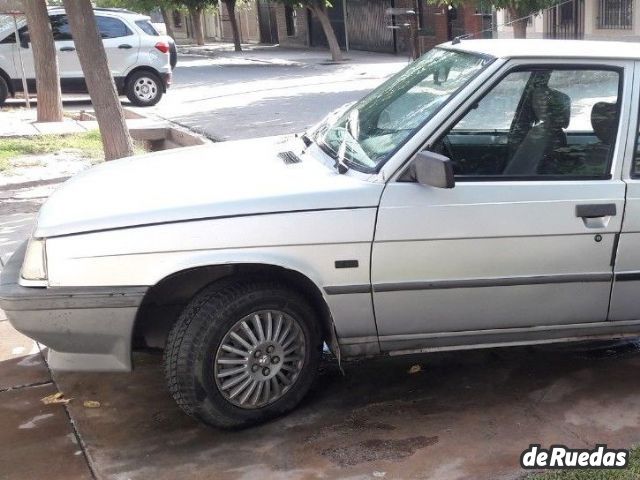 Renault 9 Usado en Mendoza, deRuedas