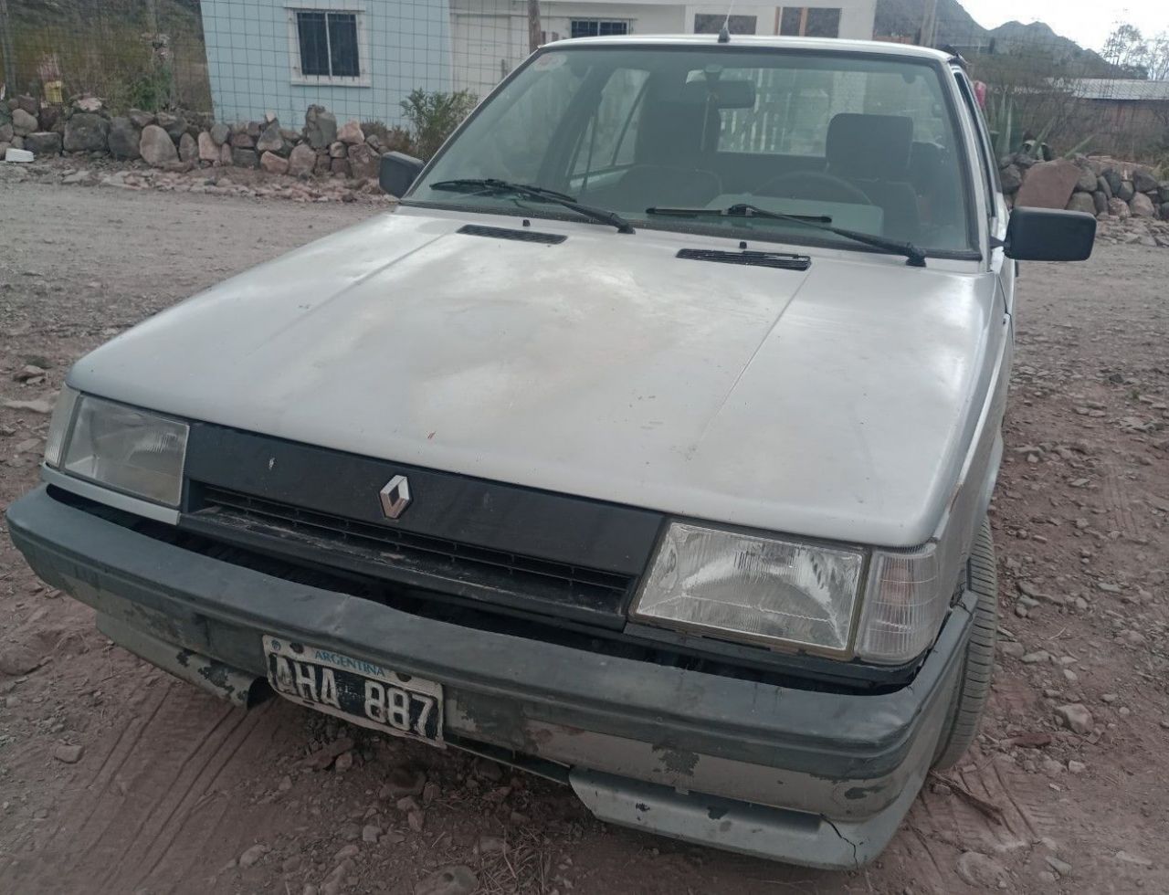 Renault 9 Usado en Mendoza, deRuedas