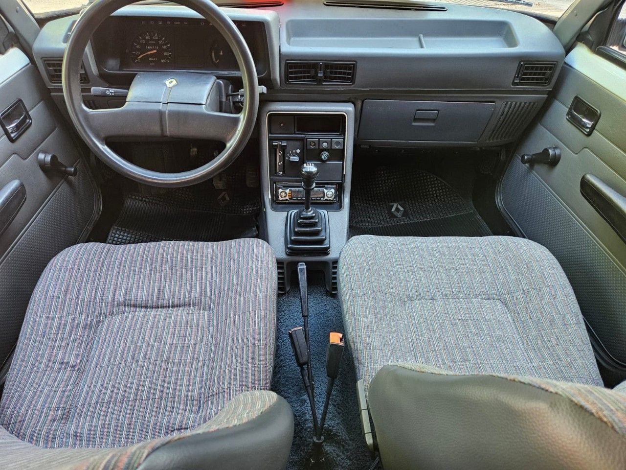 Renault 9 Usado en Mendoza, deRuedas