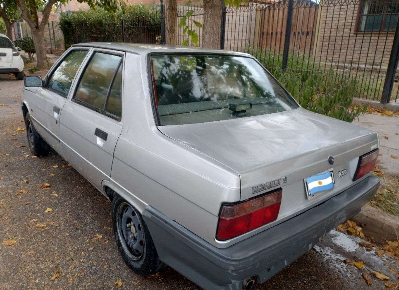 Renault 9 Usado en San Juan, deRuedas
