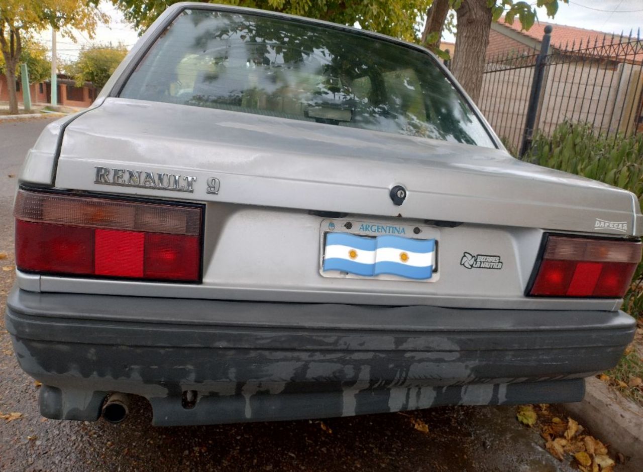 Renault 9 Usado en San Juan, deRuedas