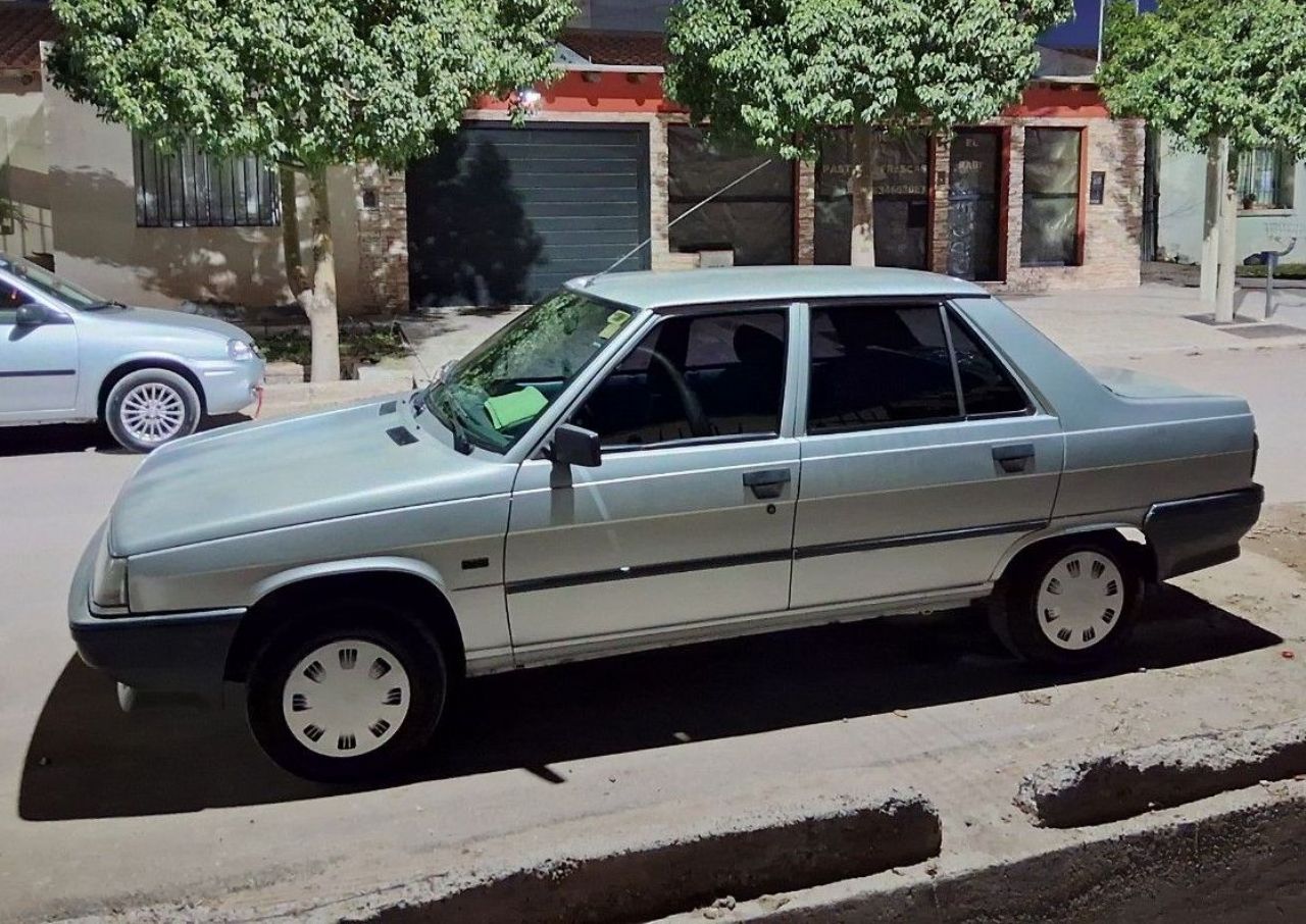 Renault 9 Usado en Mendoza, deRuedas