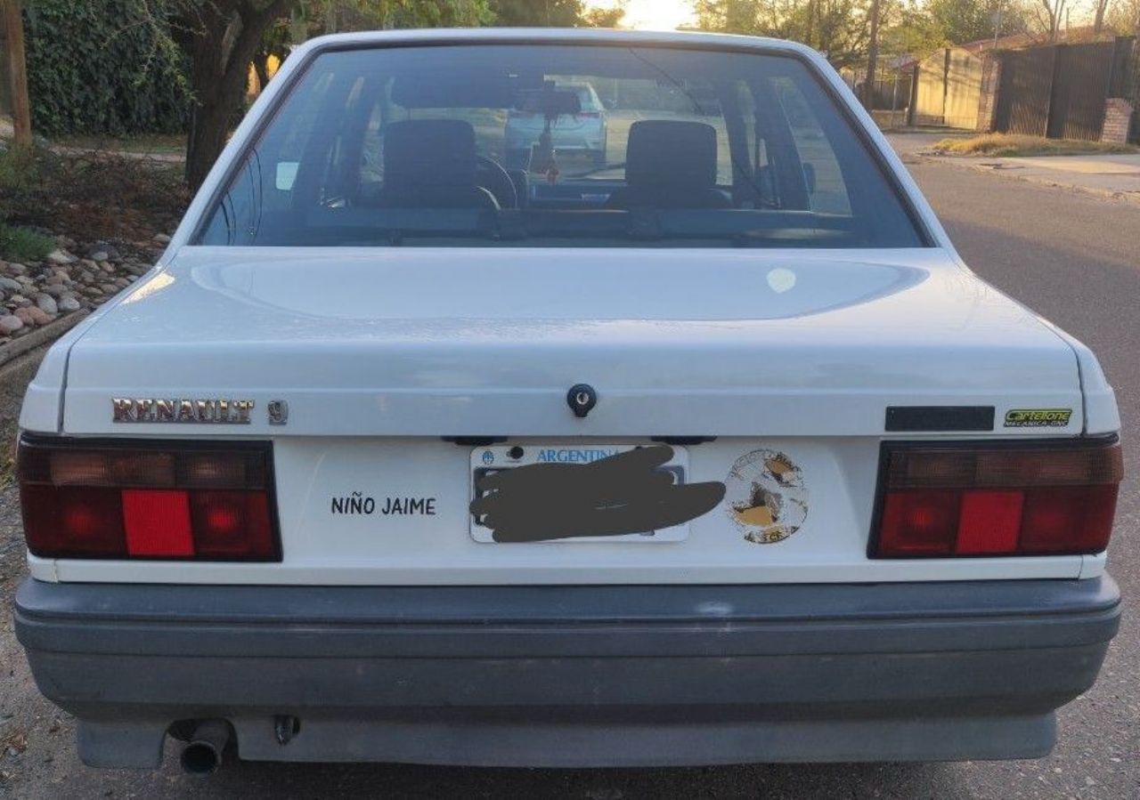 Renault 9 Usado en Mendoza, deRuedas