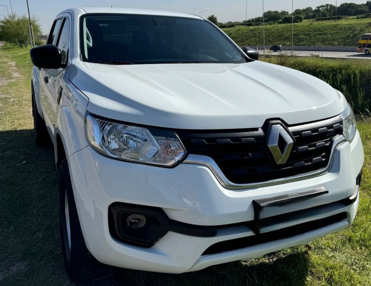 Renault Alaskan Usada Financiado en Córdoba, deRuedas