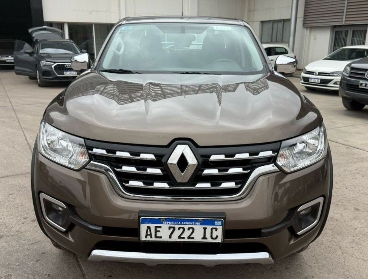 Renault Alaskan Usada en Mendoza, deRuedas